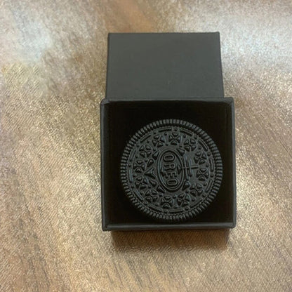 The Oreo Swirl Spinner - Onset Gadgets